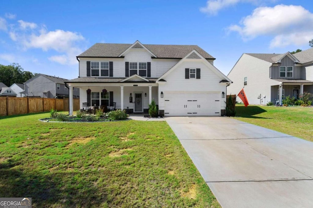 Photo of 579 Edgemore Rd, Canton, GA 30114 (MLS # 10844686)