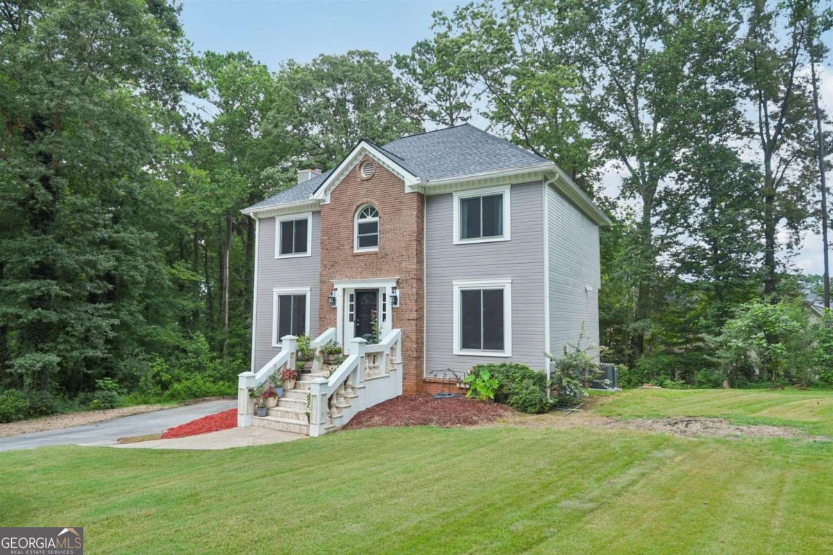 2101 Dawn CT