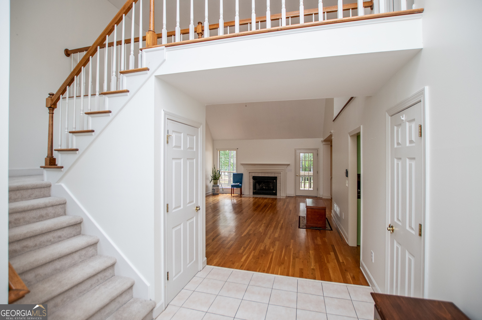 7392 N Mitchell CT