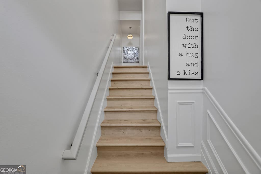 Photo of 3749 Chattahoochee Summit Drive, Atlanta, GA 30339 (MLS # 10818238)
