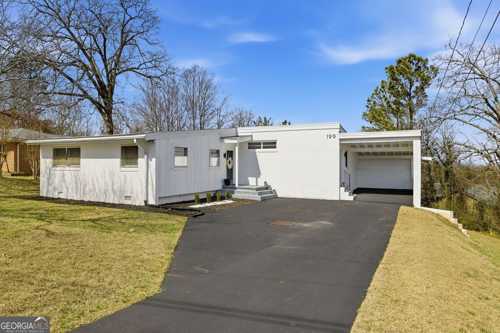 Photo of 199 Sunrise Circle, Cornelia, GA 30531 (MLS # 10705050)