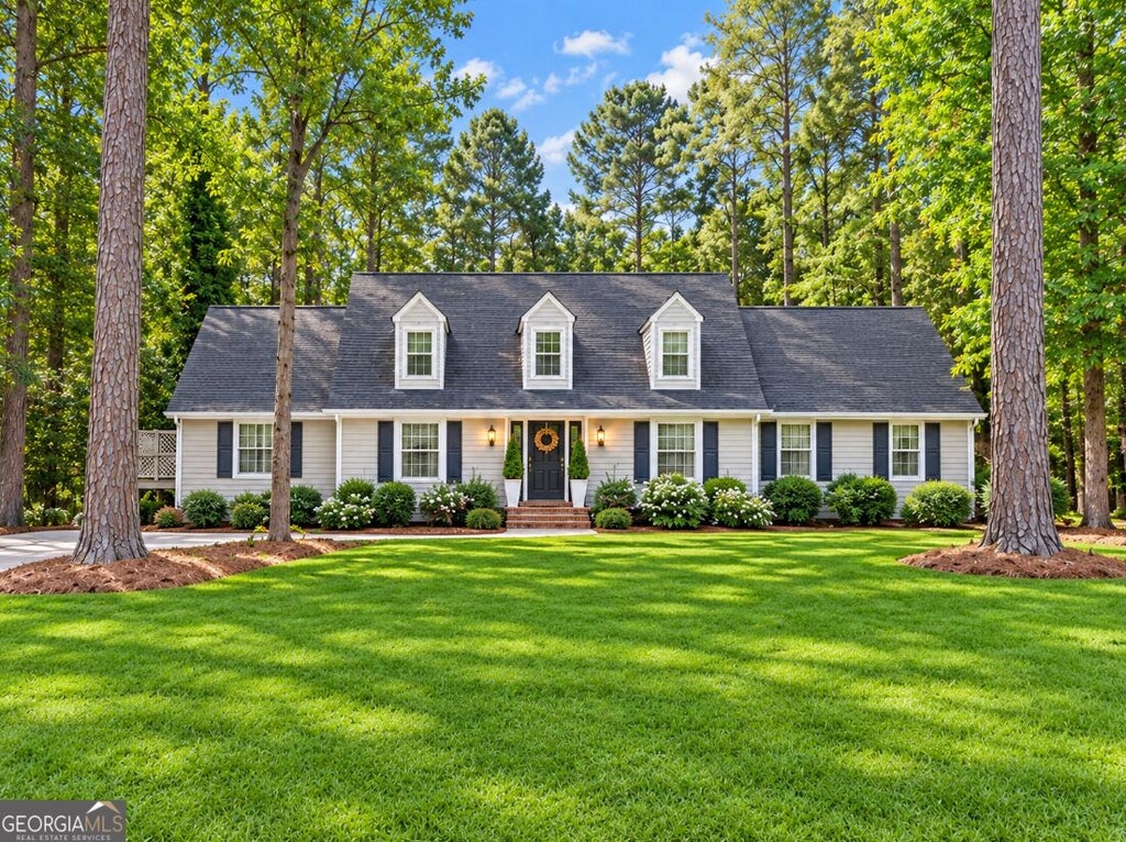 Photo of 307 Longer Drive, Peachtree City, GA 30269 (MLS # 10846510)