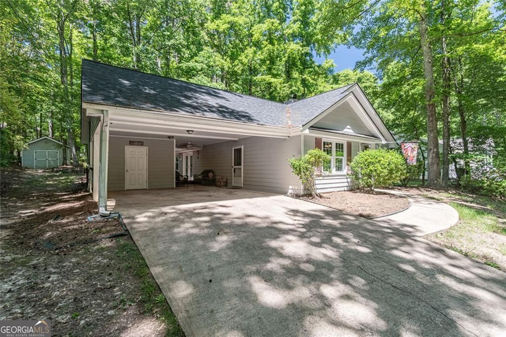 Photo of 3430 Lakeside Lane, Cumming, GA 30040 (MLS # 10765837)