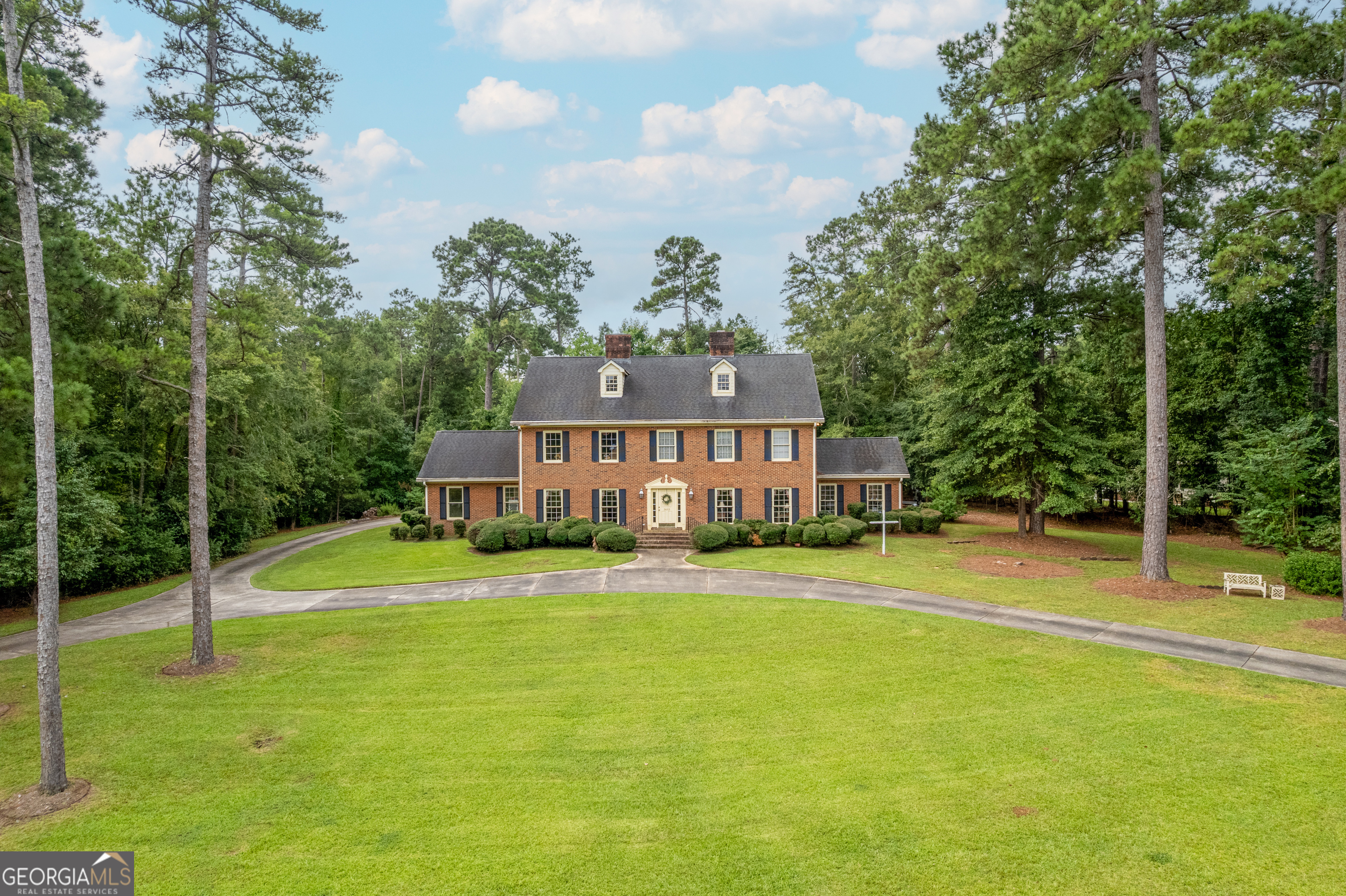 3683 Sussex CT