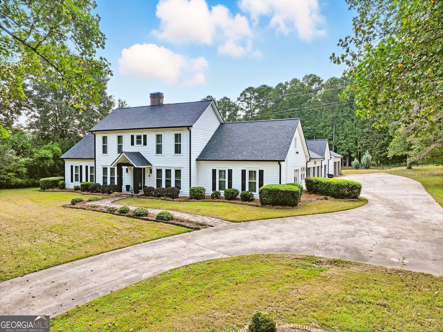8675 Lake Forest DR