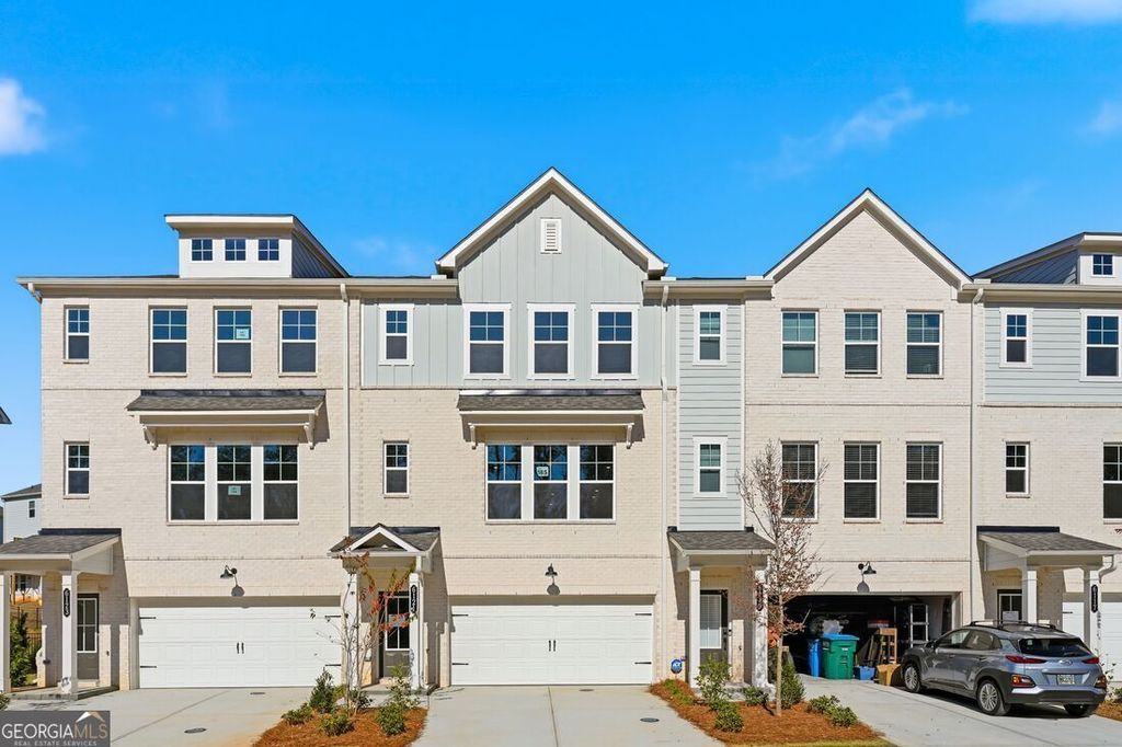 Photo of 6121 Wayburn Street, Tucker, GA 30084 (MLS # 10665040)