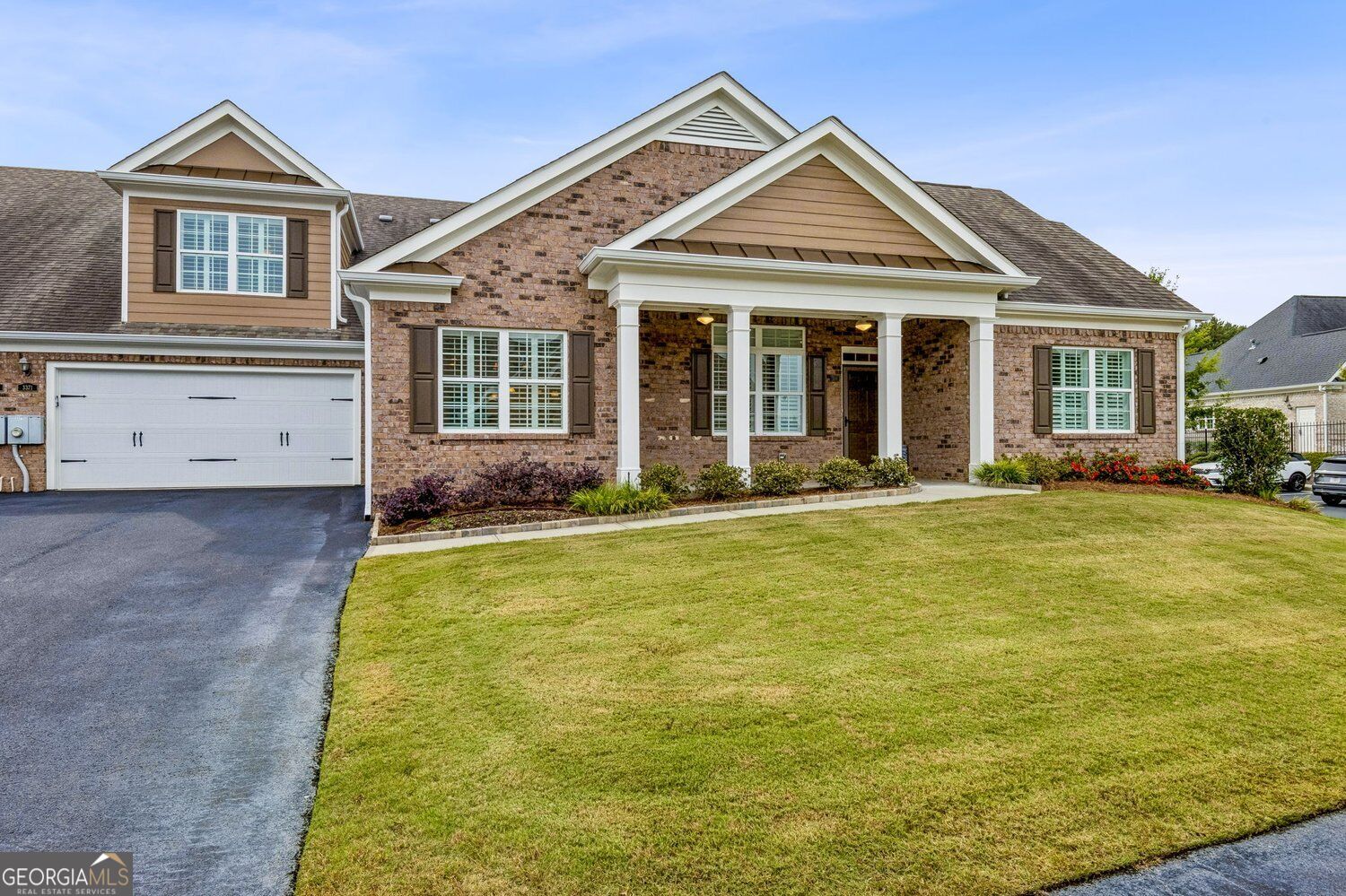 3371 Lindenridge DR