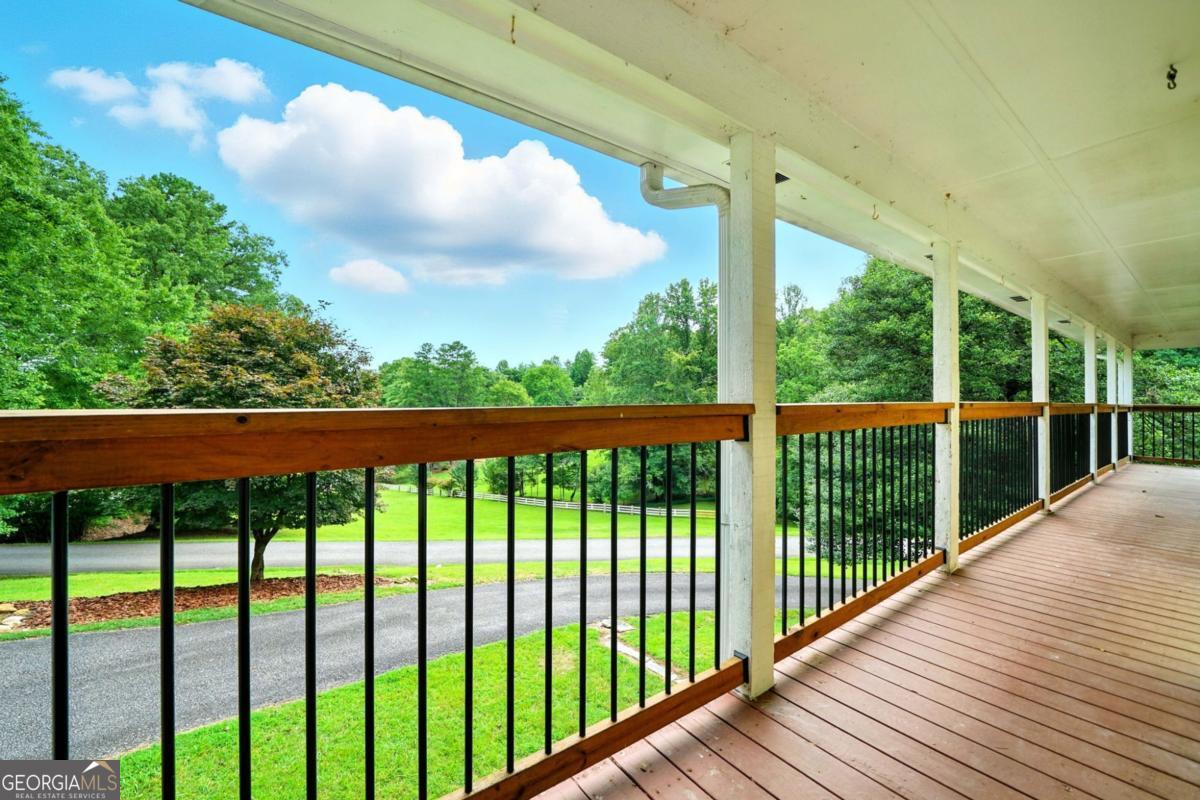 27 Twin Brook DR