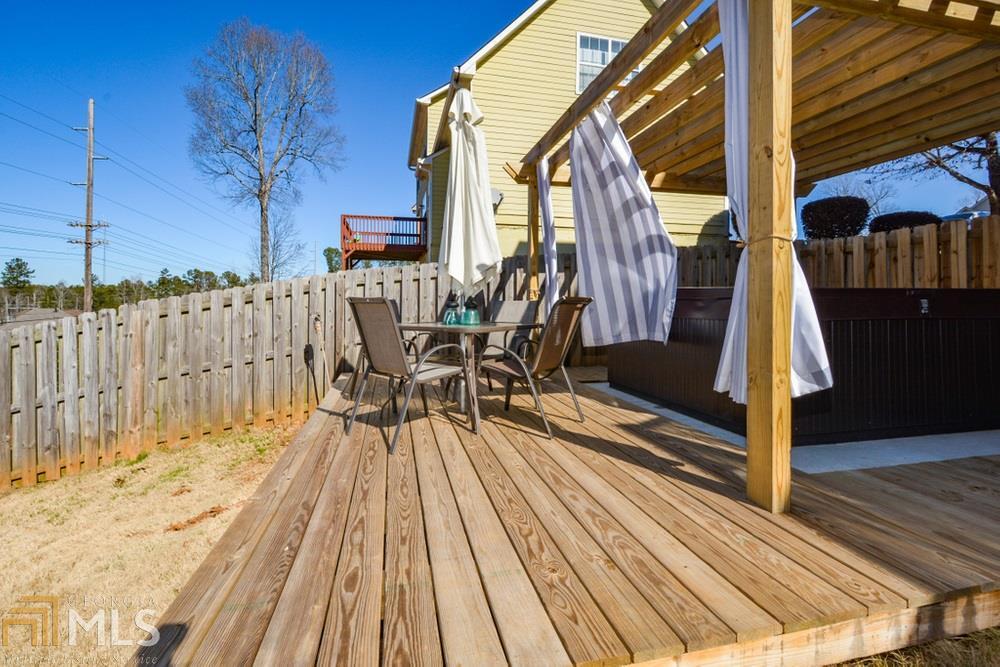 Parkwood At Brookstone - Residential