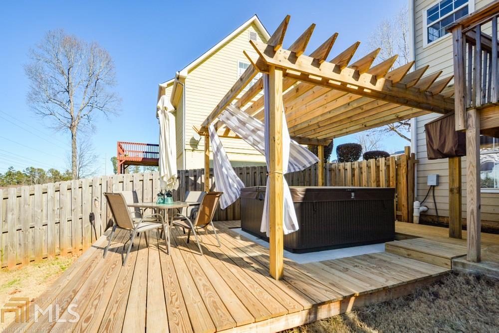 Parkwood At Brookstone - Residential