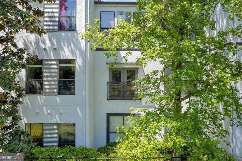 821 RALPH MCGILL BLVD 3325