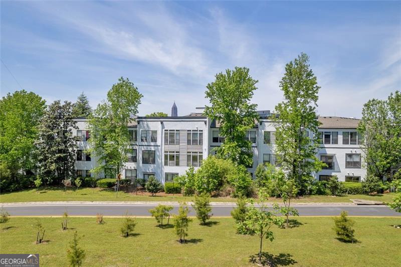 821 RALPH MCGILL BLVD 3325