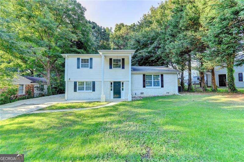 Photo of 2736 Eaton Place, Atlanta, GA 30341 (MLS # 10873628)