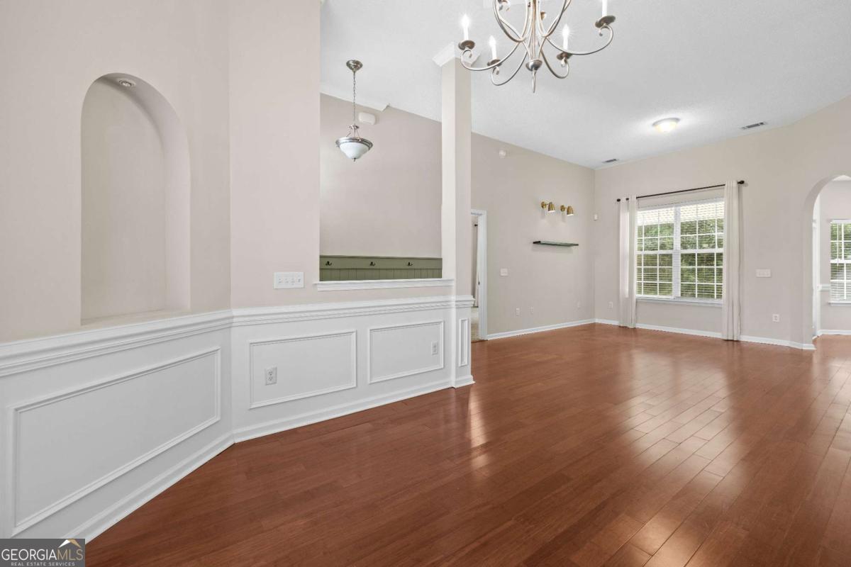 12 River Rock RD