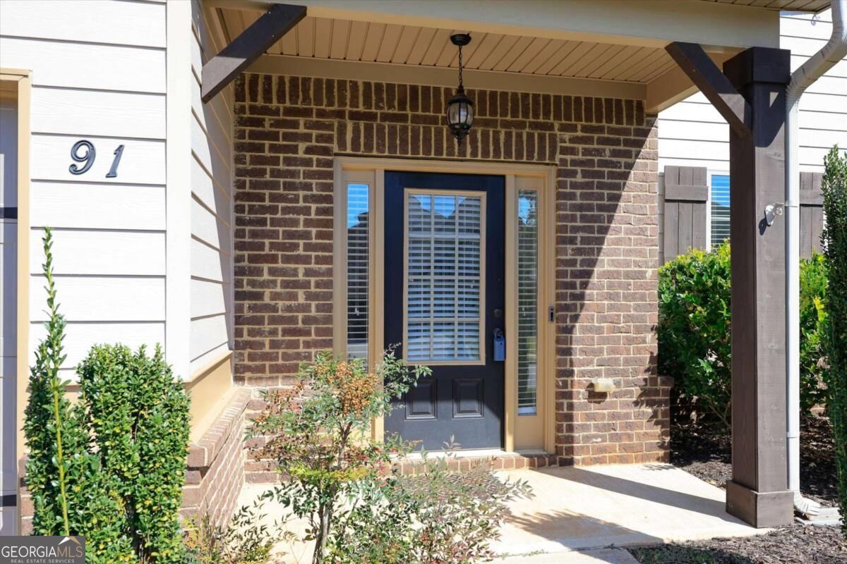 91 Ashbury CIR