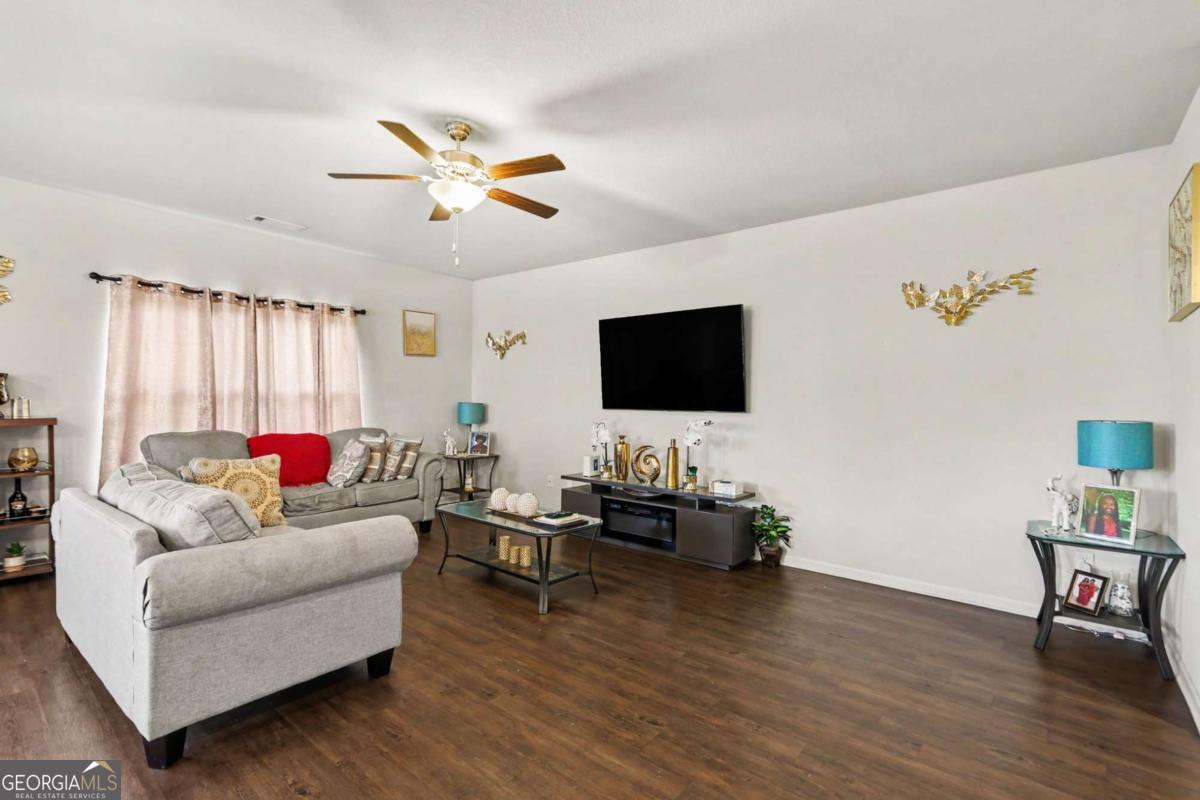3715 Tommyhawk CT