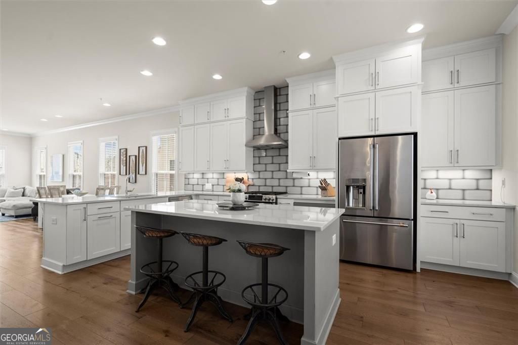 CHELSEA WALK - Residential