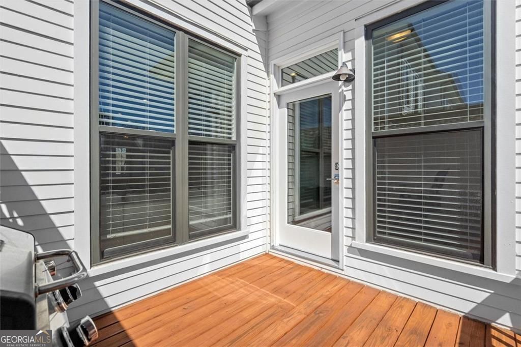 CHELSEA WALK - Residential