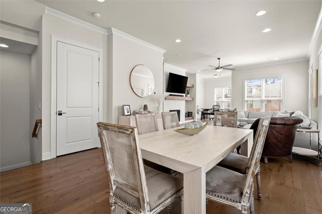 CHELSEA WALK - Residential
