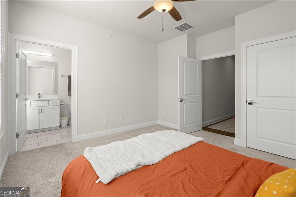CHELSEA WALK - Residential