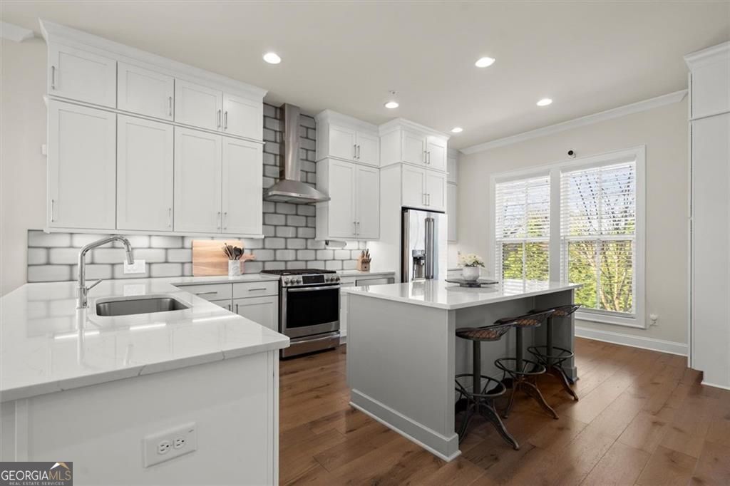 CHELSEA WALK - Residential