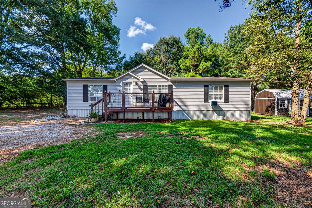 Photo of 1183 Gumlog Road, Martin, GA 30557 (MLS # 10851651)