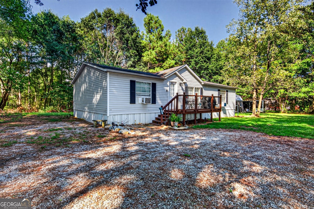 Photo of 1183 Gumlog Road, Martin, GA 30557 (MLS # 10851651)