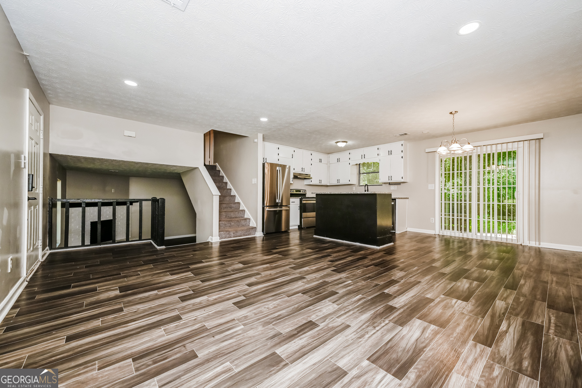 4301 Dogwood Farms DR