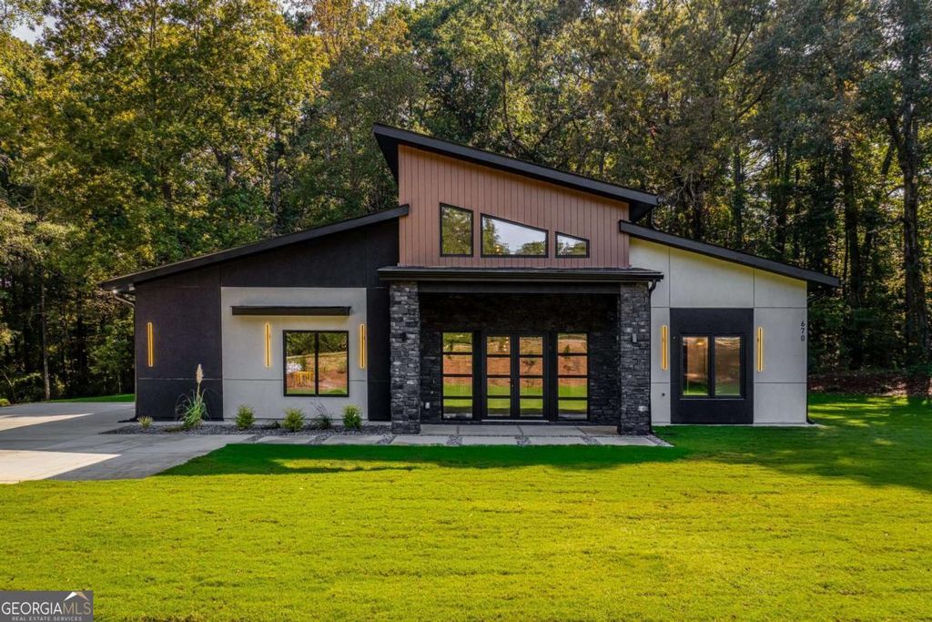 Photo of 670 Loganville Highway, Winder, GA 30680 (MLS # 10663840)