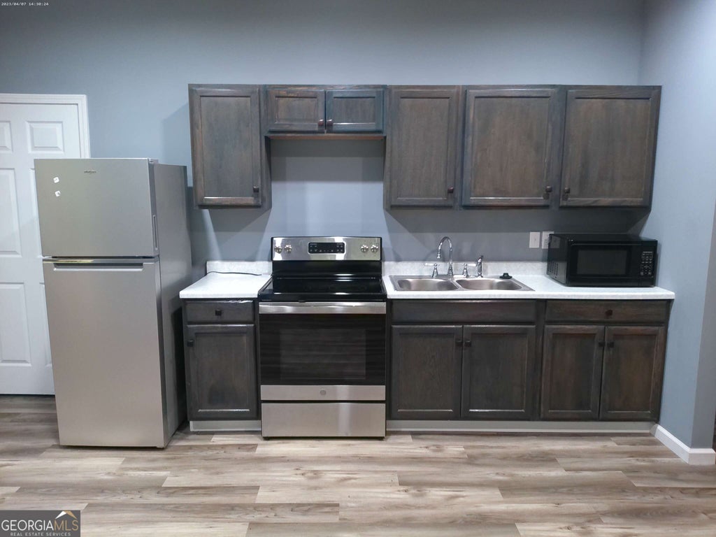 Photo of 1471 Cliff View Terrace #B, Conyers, GA 30012 (MLS # 10802734)