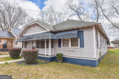 A home in Thomaston