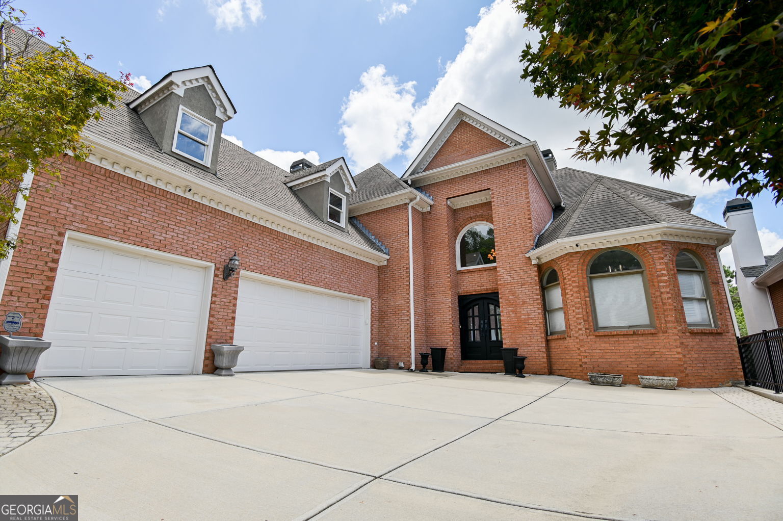 735 Falling Rocks CT