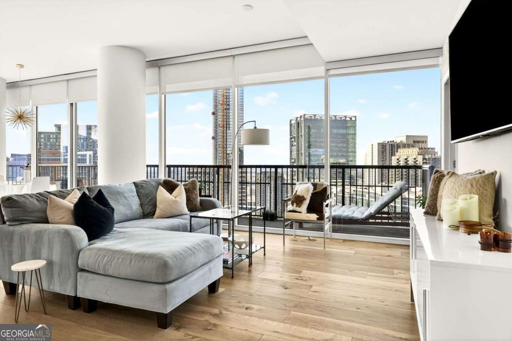 Photo of 1080 Peachtree Street NE #2611, Atlanta, GA 30309 (MLS # 10688882)