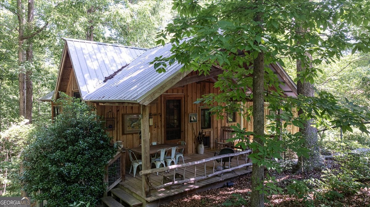 1257 Seymour RD
