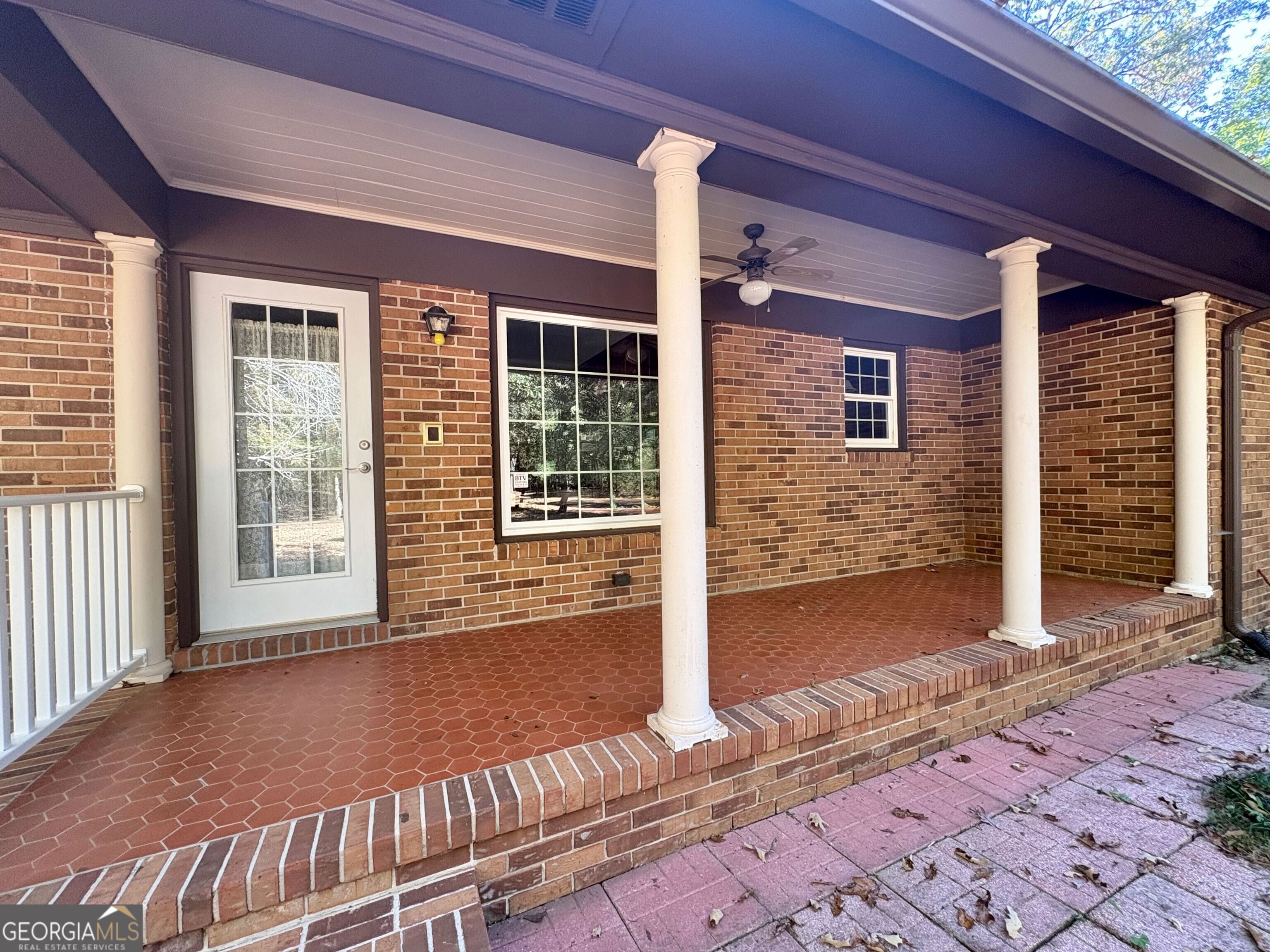 207 Carnation DR