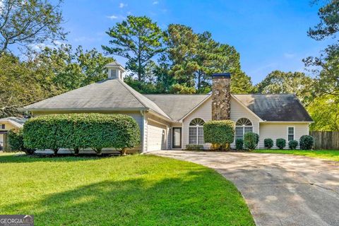 Photo of 2045 Amber Creek Drive, Buford, GA 30519 (MLS # 10617121)