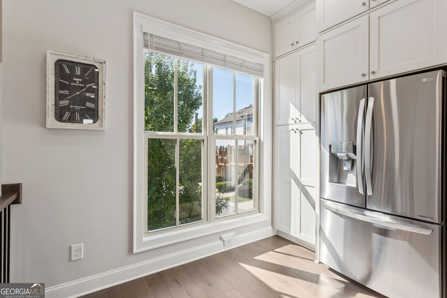 Sandy Springs, Georgia 30342, United States, 2 Bedrooms Bedrooms, ,3 BathroomsBathrooms,Residential,Active,212507