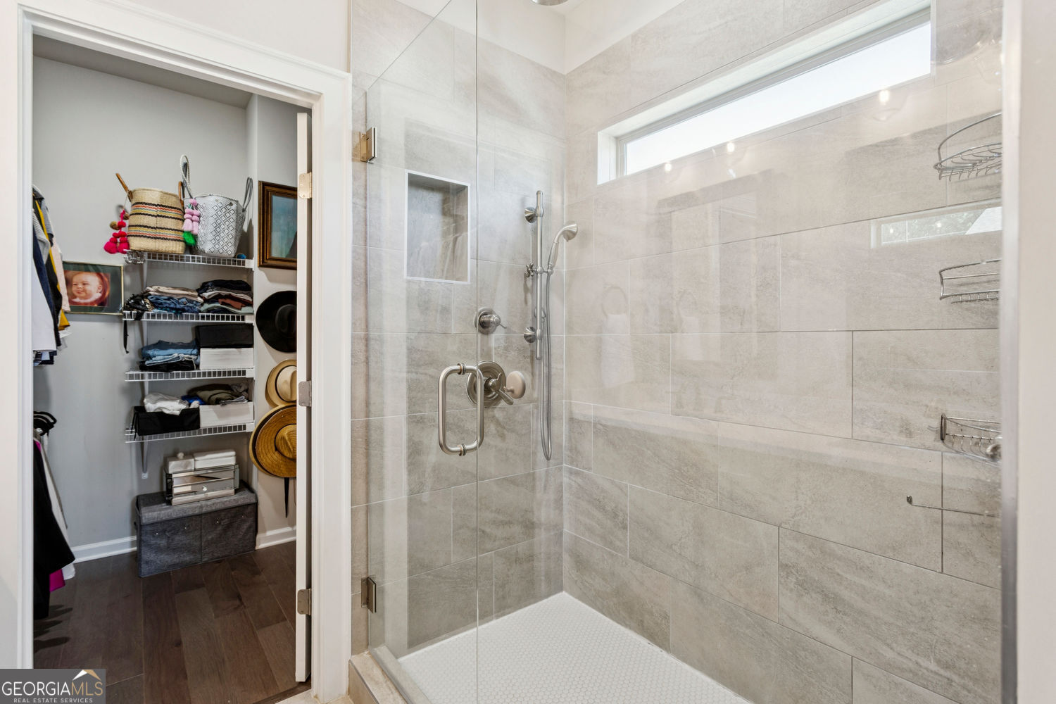 Sandy Springs, Georgia 30342, United States, 2 Bedrooms Bedrooms, ,3 BathroomsBathrooms,Residential,Active,212507