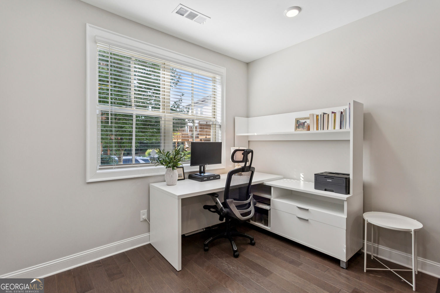 Sandy Springs, Georgia 30342, United States, 2 Bedrooms Bedrooms, ,3 BathroomsBathrooms,Residential,Active,212507