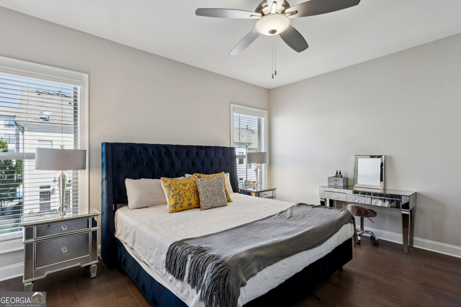 Sandy Springs, Georgia 30342, United States, 2 Bedrooms Bedrooms, ,3 BathroomsBathrooms,Residential,Active,212507