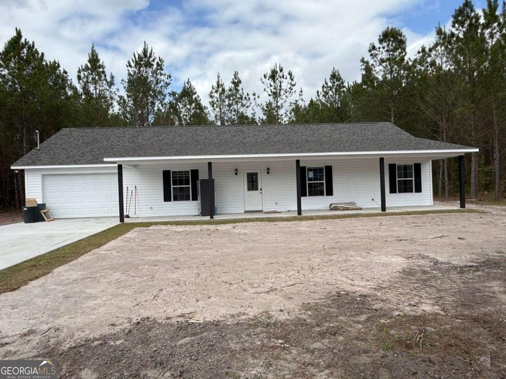 Photo of 107 Hawks Place, Waynesville, GA 31566 (MLS # 10724592)