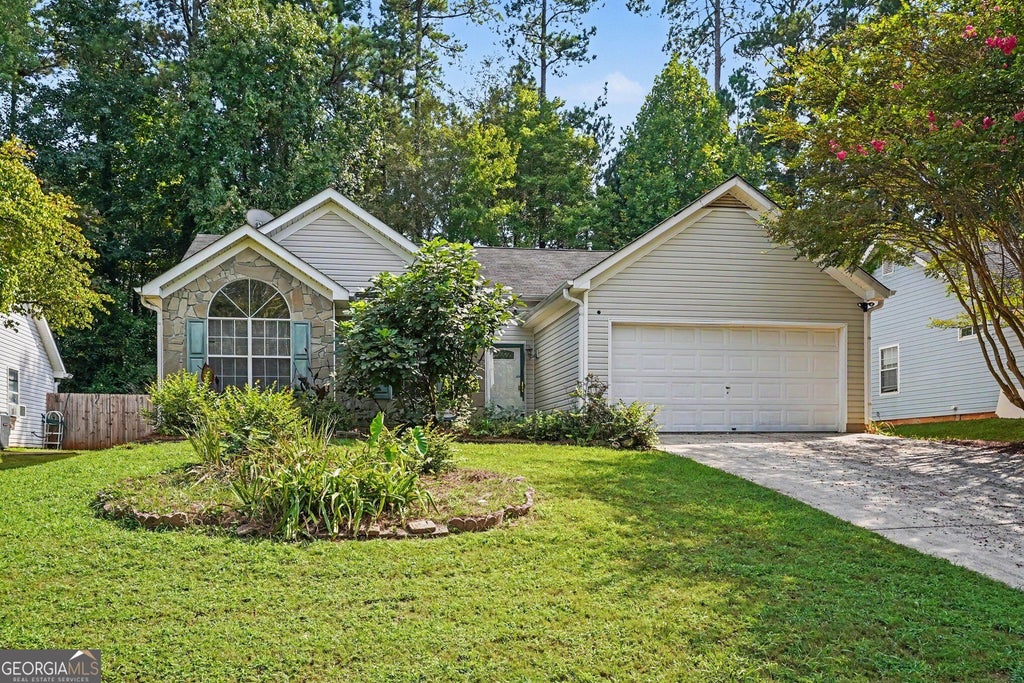 Photo of 834 Sweetwater Way, Mcdonough, GA 30253 (MLS # 10841931)