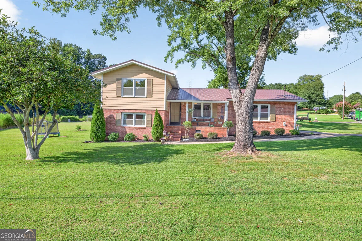 161 Evergreen Lane