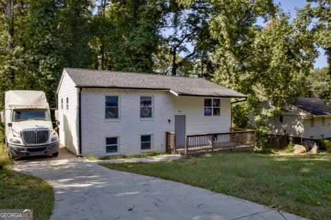 A home in Forest Park