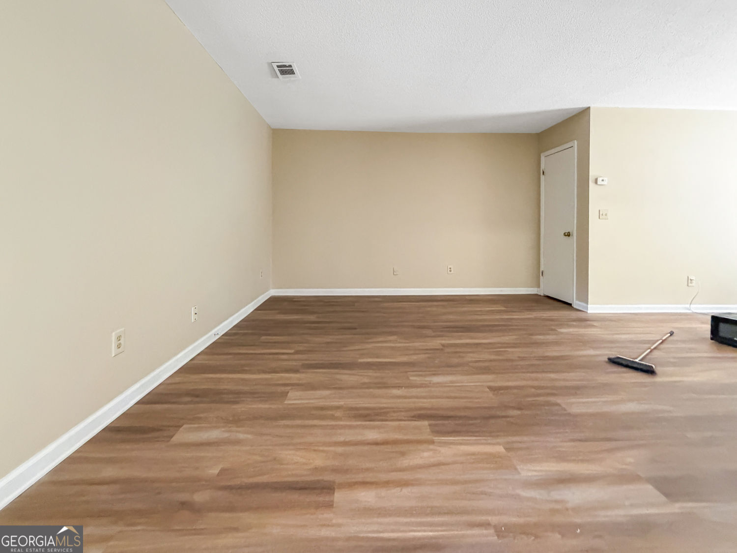 4030 Hawthorne CIR SE
