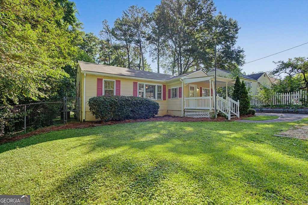 Photo of 114 Otis Street NE, Marietta, GA 30060 (MLS # 10778793)