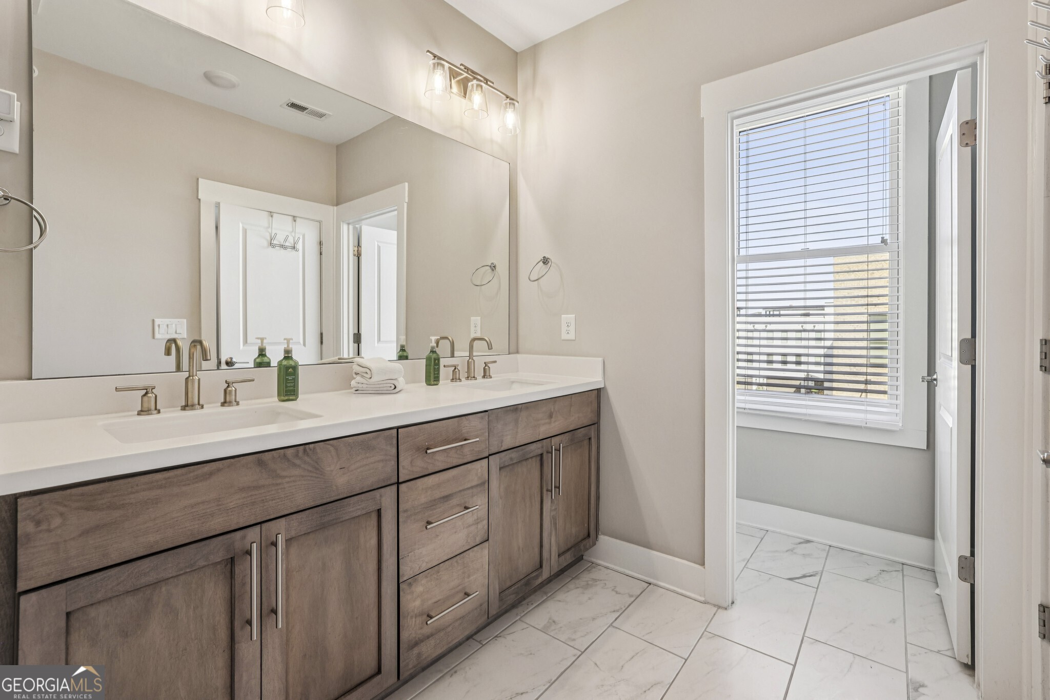 Ten29 West - Residential