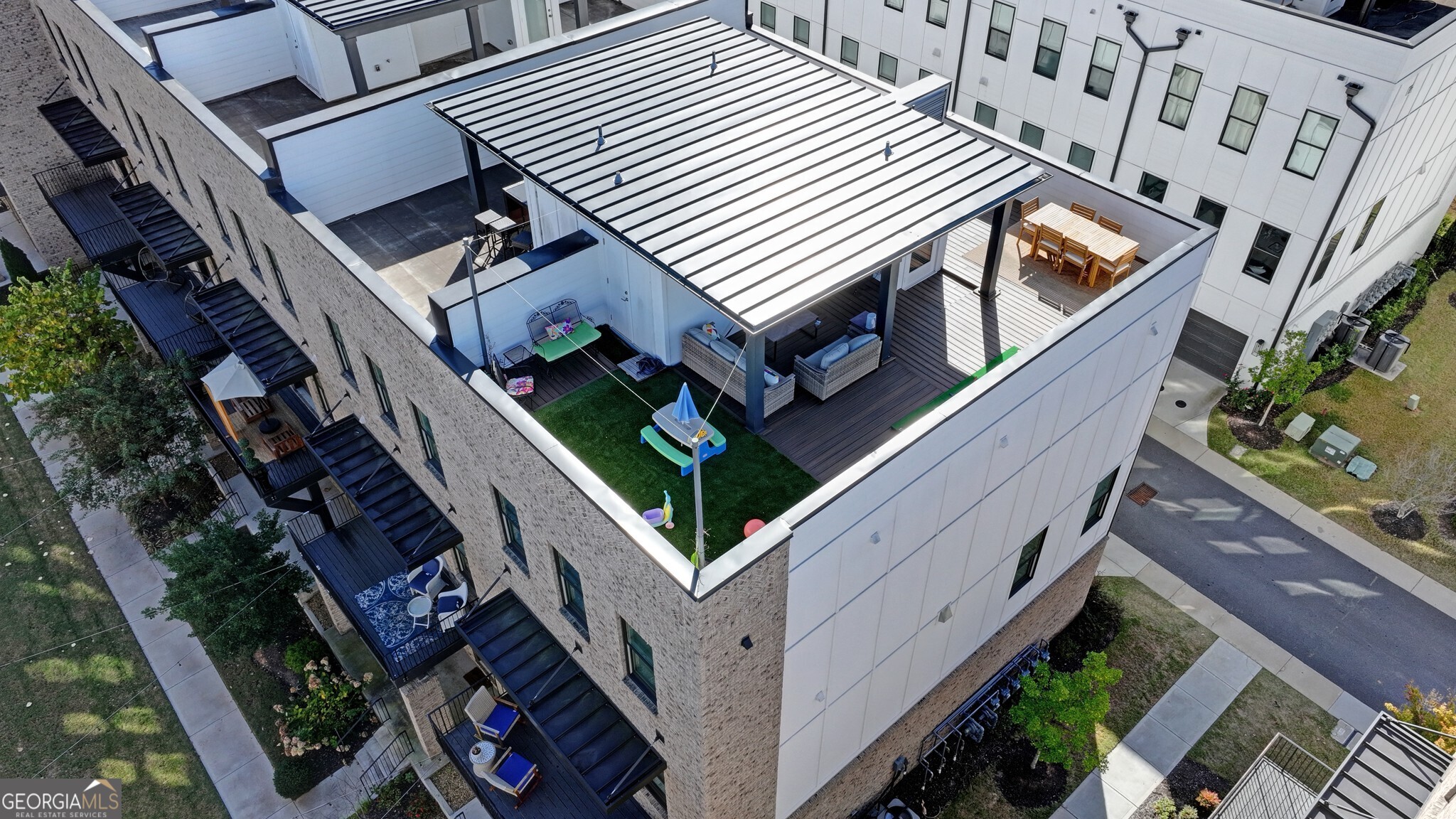 Ten29 West - Residential