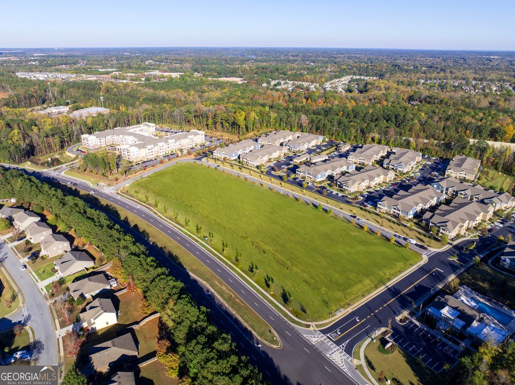 Photo of 59 Newnan Crossing Bypass, Newnan, GA 30263 (MLS # 10682595)