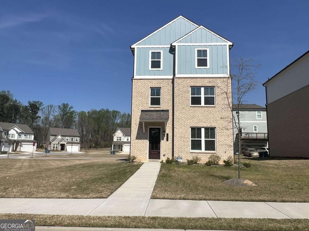 Photo of 2520 Whistler Way NE, Lawrenceville, GA 30043 (MLS # 10720379)